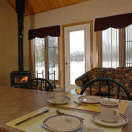 Le Genevrier Villa Байе-Сен-Пол Екстериор снимка