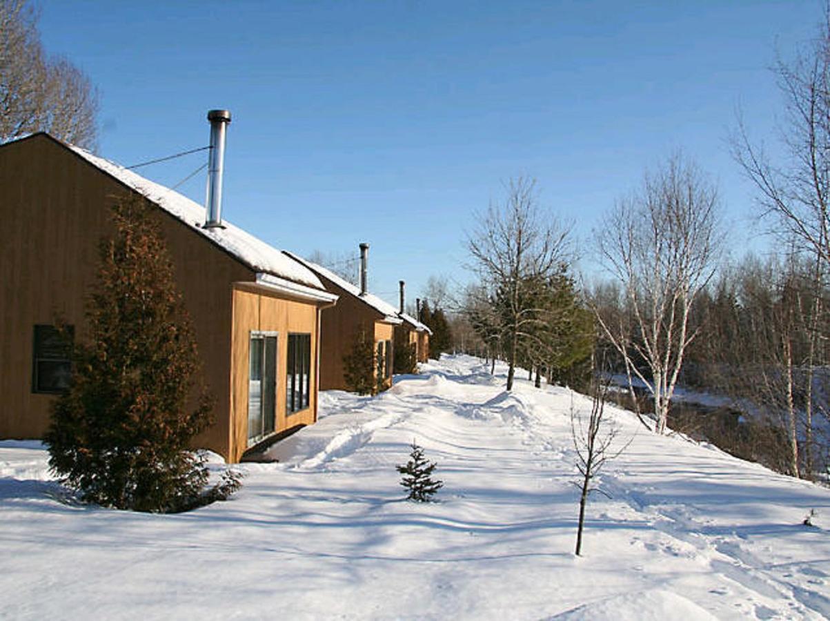 Le Genevrier Villa Байе-Сен-Пол Екстериор снимка